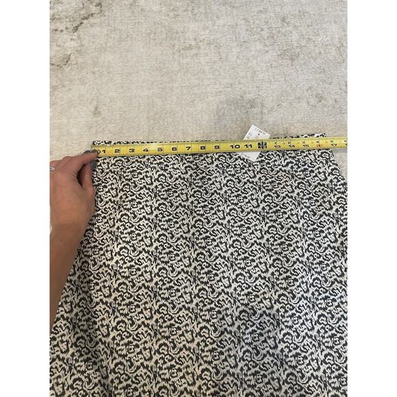NWT J Crew‎ Pencil Skirt Size 12 Straight Knee Black & White Ikat $118 - Picture 4 of 6